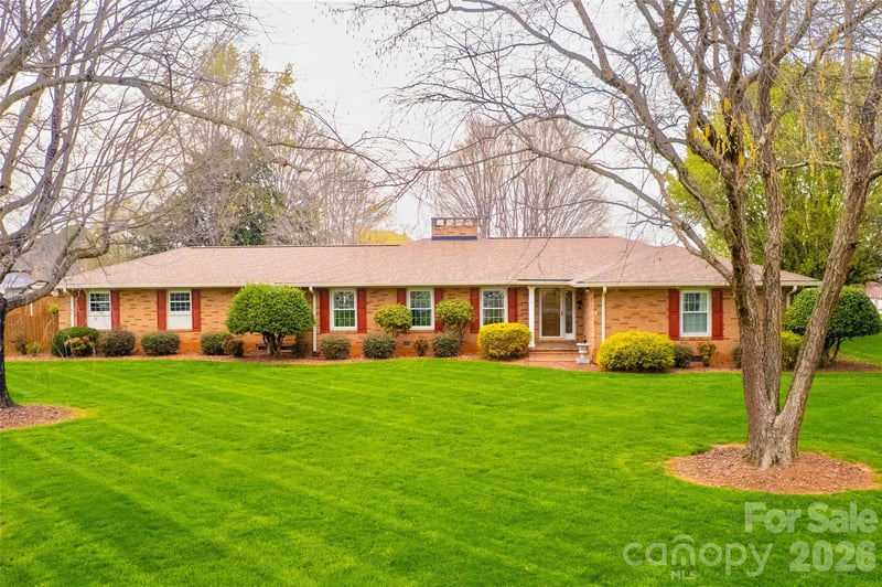 3486 Main St, Claremont, NC 28610