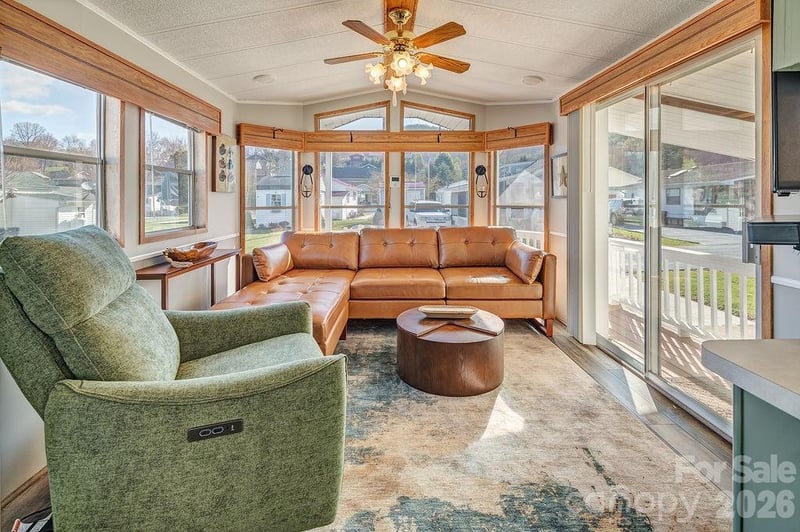 78 Strollers Ln, Waynesville, NC 28785