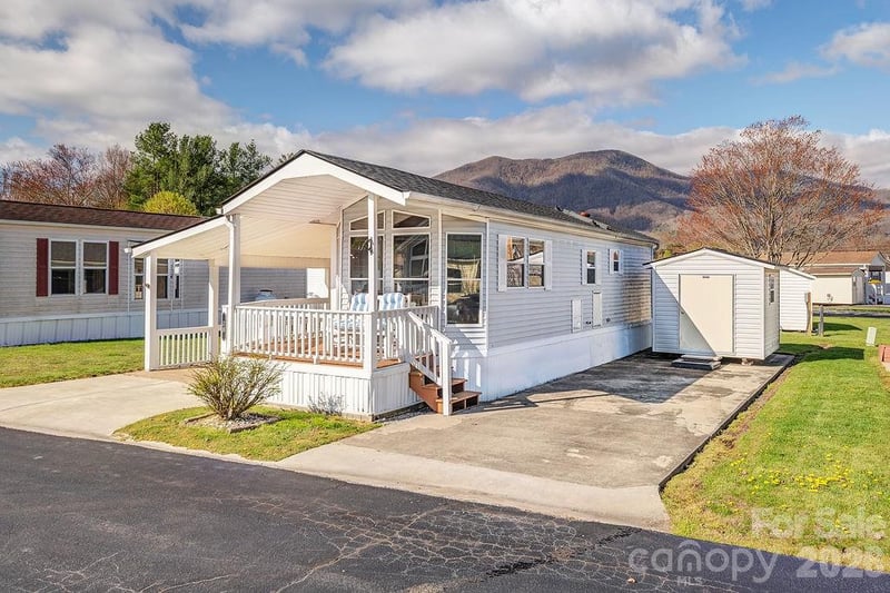78 Strollers Ln, Waynesville, NC 28785