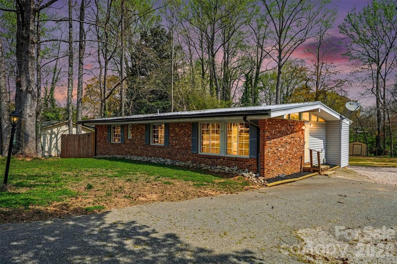 518 Annex Ave, Kannapolis, NC 28083