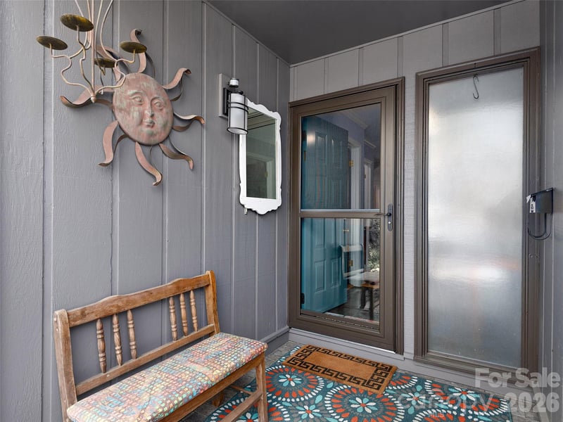 521 Crowfields Ln, Asheville, NC 28803