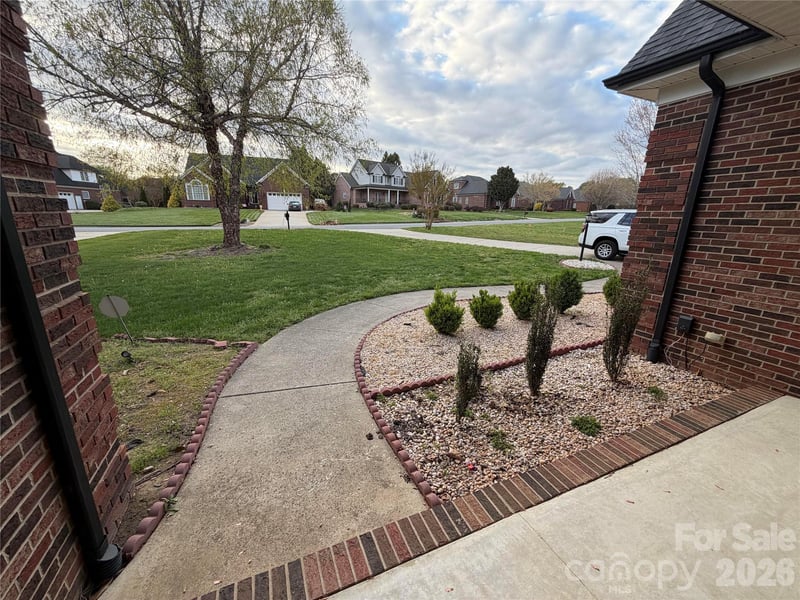 7901 Tottenham Dr, Harrisburg, NC 28075