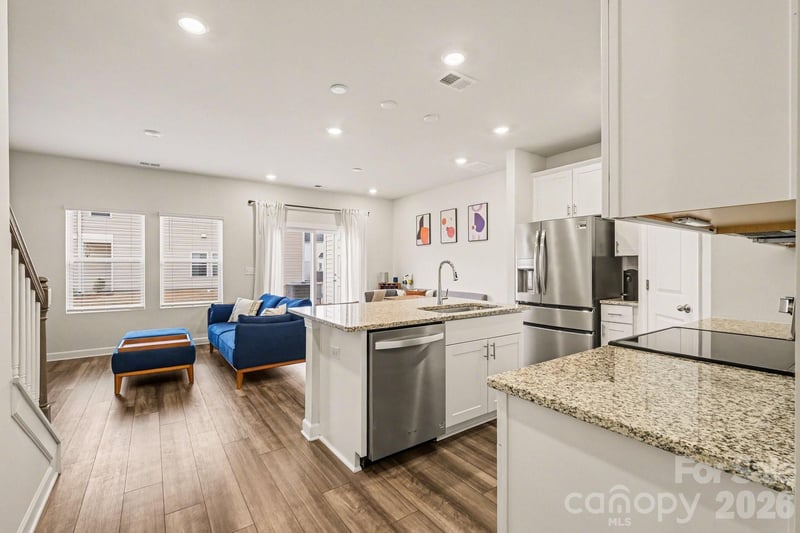 2207 Belterra Dr, Charlotte, NC 28216