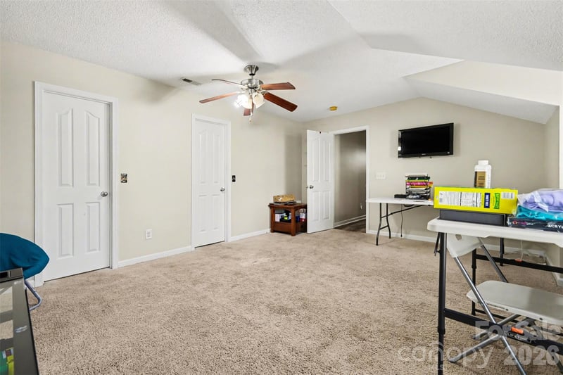 503 River View Dr, Lowell, NC 28098