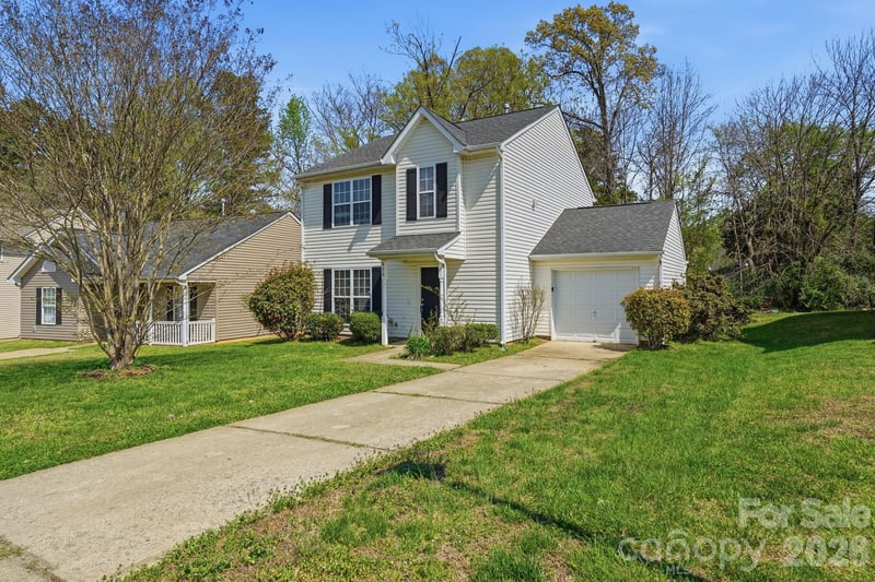 836 Almora Dr, Charlotte, NC 28216