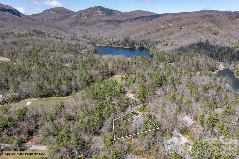 1580 Fairway Dr, Lake Toxaway, NC 28747