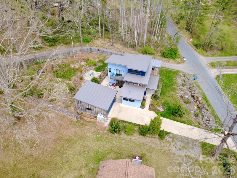 46 Pinecroft Rd, Asheville, NC 28804
