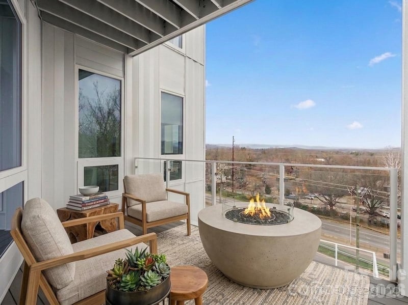 123 Haywood St #305, Asheville, NC 28801