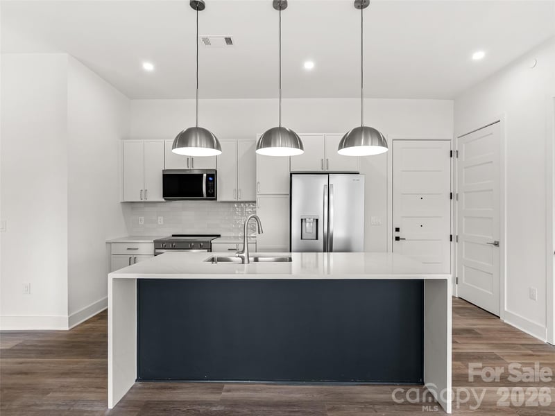 123 Haywood St #305, Asheville, NC 28801