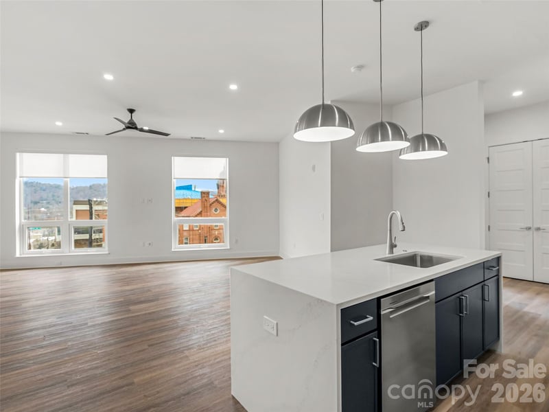 123 Haywood St #305, Asheville, NC 28801