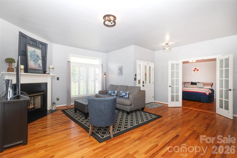 7982 King Arthurs Ct, Denver, NC 28037