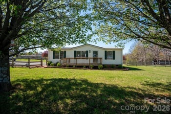 889 Tabor Rd, Olin, NC 28660