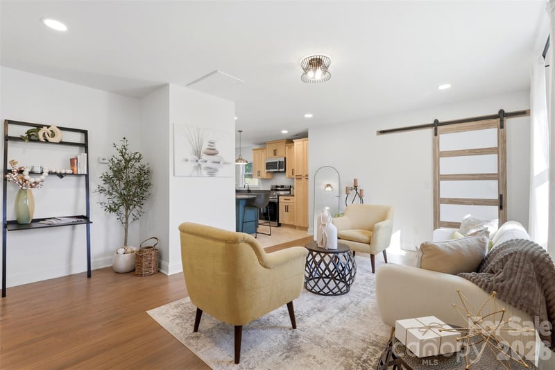 2414 Belfast Dr, Charlotte, NC 28208