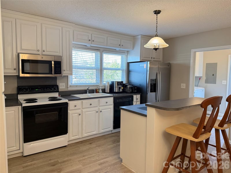 240 Nixon Rd, Belmont, NC 28012