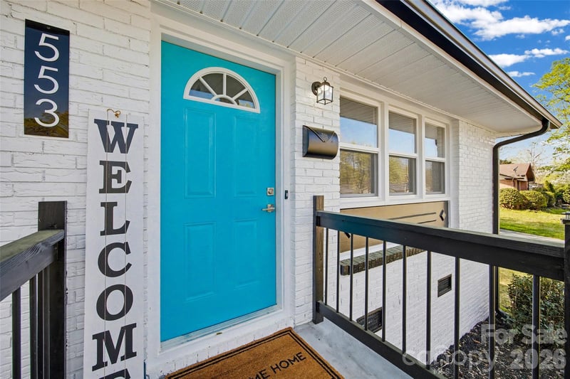 553 Derrydowne Dr, Charlotte, NC 28213