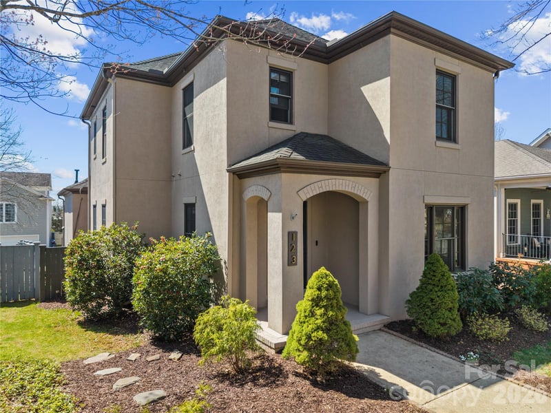 123 White Ash Dr, Asheville, NC 28803