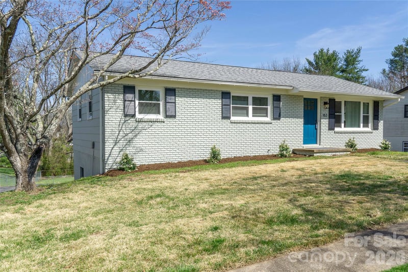 183 Mount Carmel Rd, Asheville, NC 28806