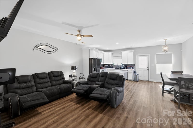 1048 Mclain Rd, Kannapolis, NC 28083
