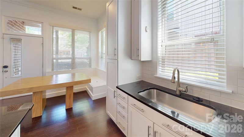 930 Steel House Blvd, Charlotte, NC 28205