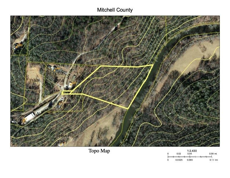 000 Vaughn Rd, Spruce Pine, NC 28777