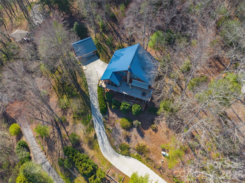 369 Deals Gap Rd, Robbinsville, NC 28771