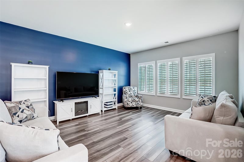9380 Dunwich Dr, Gastonia, NC 28056