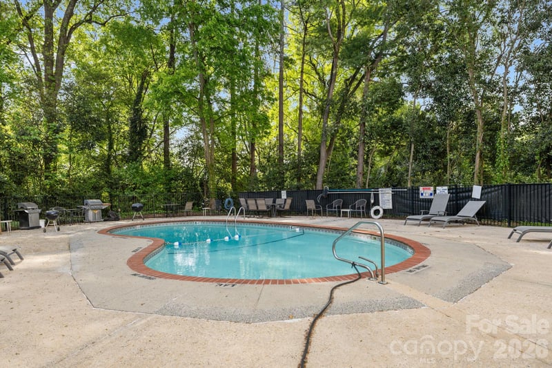 2503 Roswell Ave #207, Charlotte, NC 28209