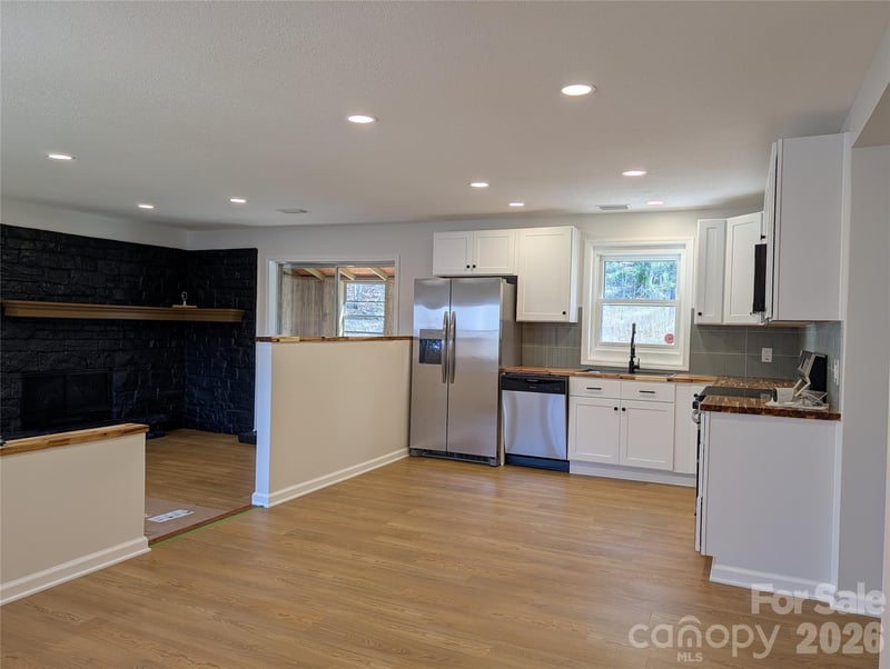 945 Summers Rd, Valdese, NC 28690