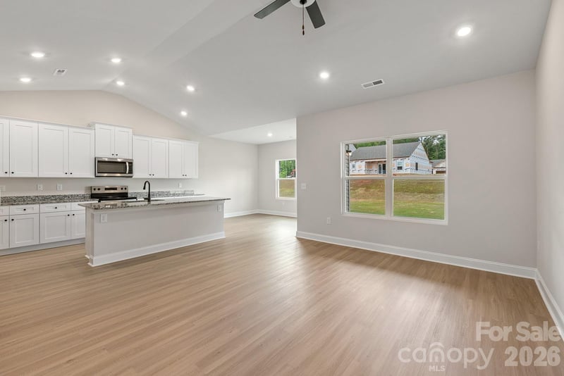 6509 Fairford Dr, Charlotte, NC 28215