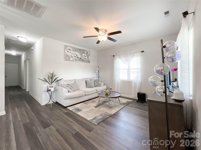 216 Winget Cir, Gastonia, NC 28054