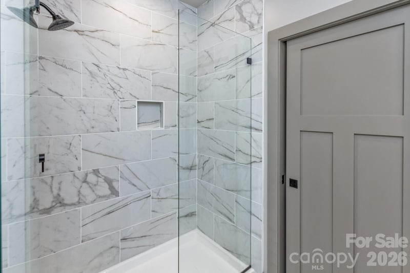 233 Edgewood Rd, Asheville, NC 28803