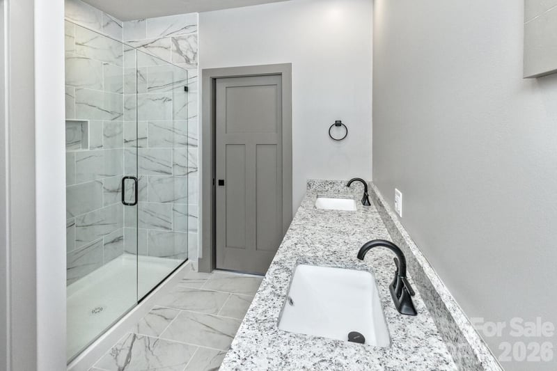 233 Edgewood Rd, Asheville, NC 28803