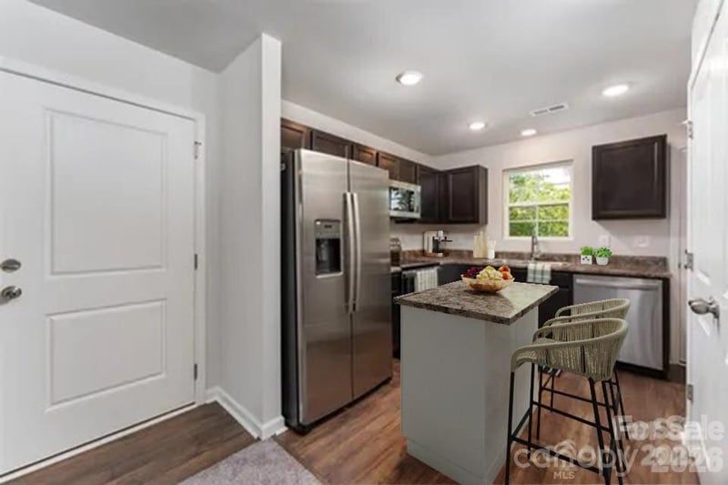 27 Forest Park Rd, Marion, NC 28752