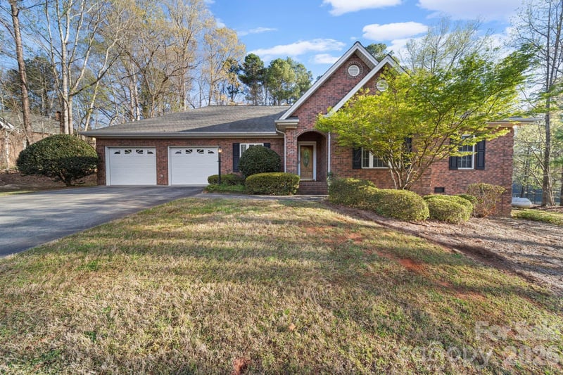 2910 Noritake Trl, Albemarle, NC 28001