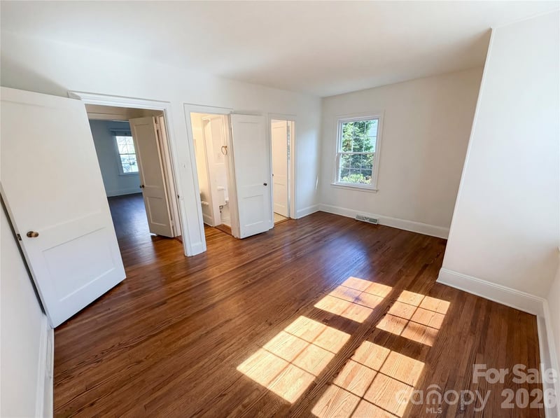 4467 Woodlark Ln, Charlotte, NC 28211