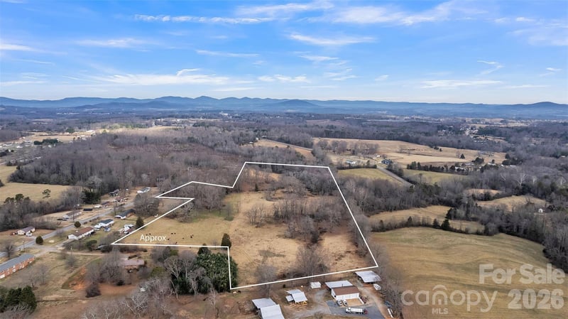 328 Davidson Ct, Taylorsville, NC 28681