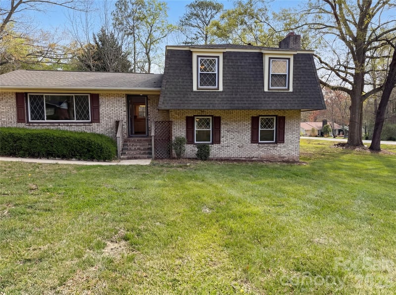 121 Pelham Ln, Fort Mill, SC 29715