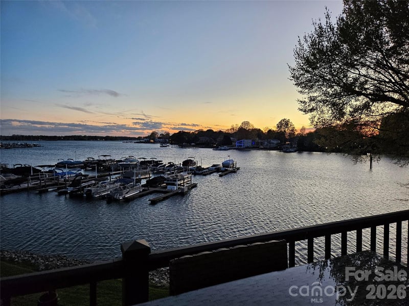 18709 Nautical Dr #305, Cornelius, NC 28031