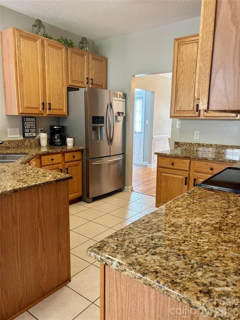 5367 Harvest Hill Dr, Harrisburg, NC 28075