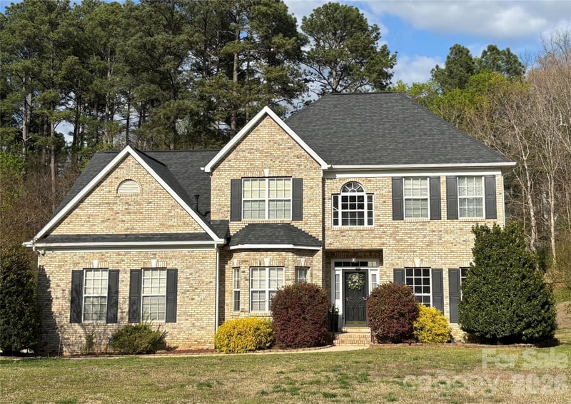5367 Harvest Hill Dr, Harrisburg, NC 28075