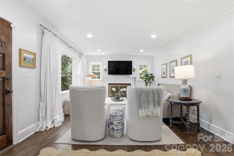 2732 Temple Ln, Charlotte, NC 28205