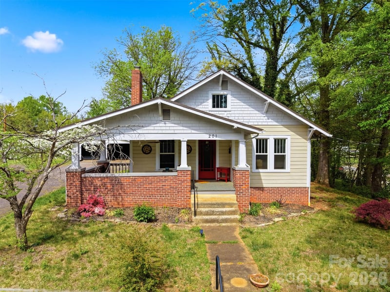 201 East Ave, Morganton, NC 28655