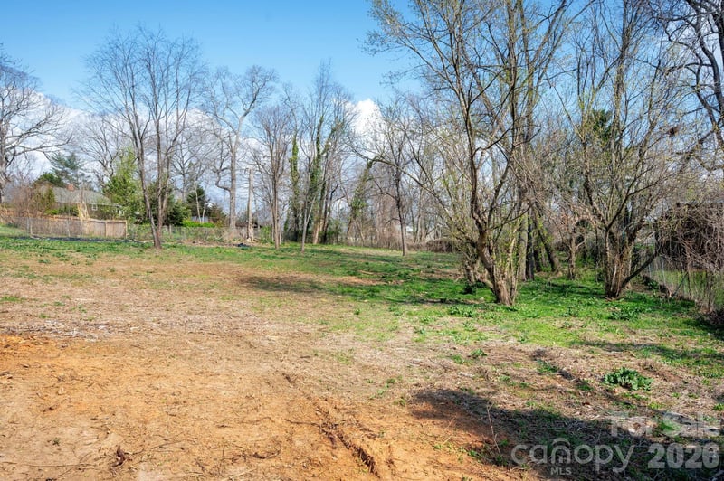 99999 Tremont St, Asheville, NC 28806