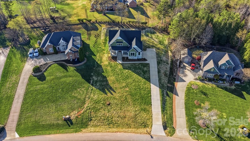 208 Cross Creek Dr, Cherryville, NC 28021