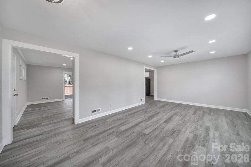 519 Amon Ln, Pineville, NC 28134