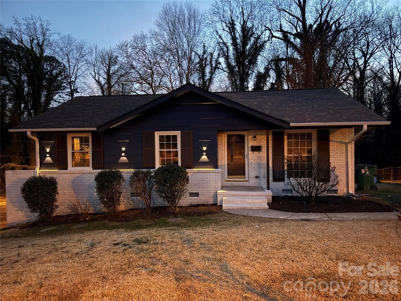 1423 Chelveston Dr, Charlotte, NC 28208