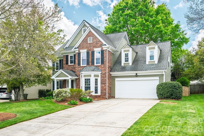 8501 Tonawanda Dr, Charlotte, NC 28277