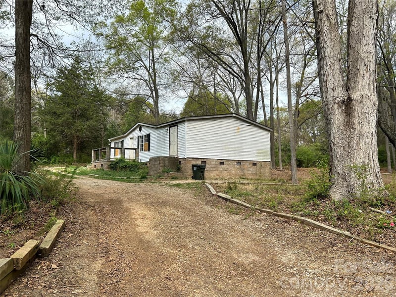 2137 Plumcrest Ln, Clover, SC 29710