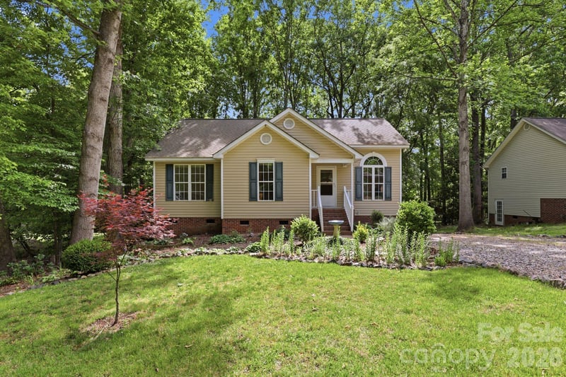 716 King St, Waxhaw, NC 28173