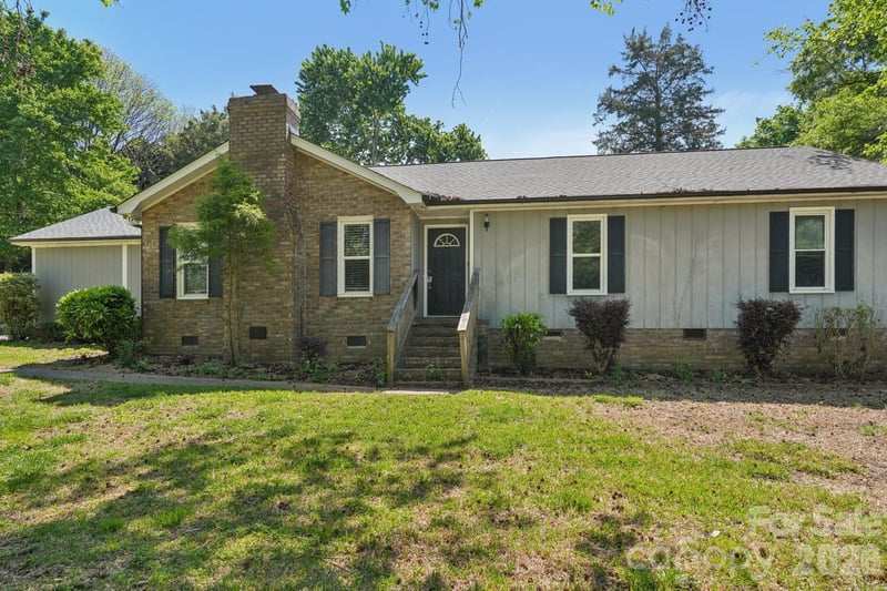 1011 Robin Ln, Rock Hill, SC 29730